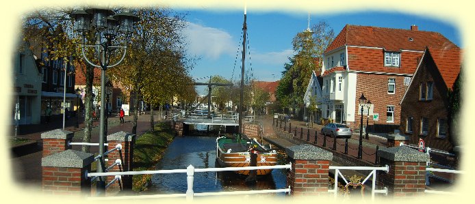 Kanle mit romantischen Klapp- und Drehbrcken in Papenburg