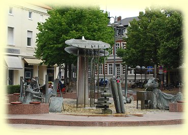 Kamen - Marktplatz - Brunnen