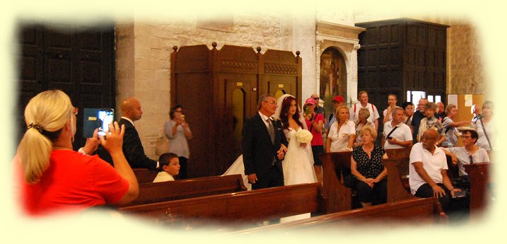 Bari - Basilica San Nicola -- Hochzeit