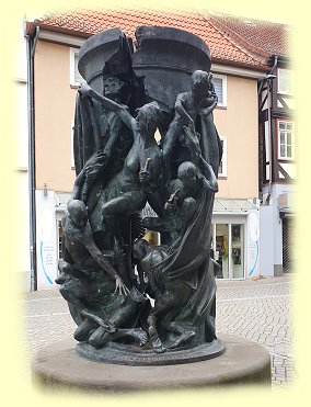 Hameln - Skulptur - ffnung des Eisernen Vorhangs