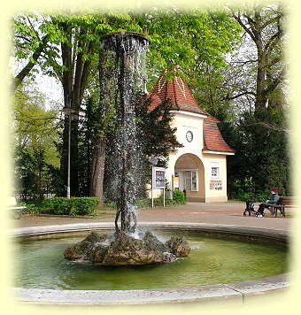 Bad Rothenfelde -- Brunnenplatz