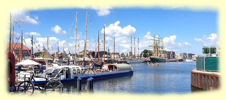 Bremerhaven - Glasdachschiffe