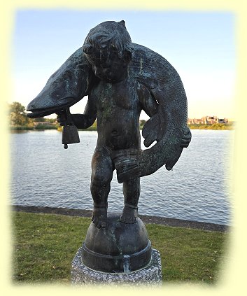 Kampen - Junge mit dem Fisch