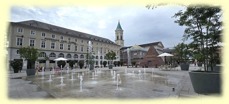 Karlsruhe - Wasserspiele auf dem Marktplatz