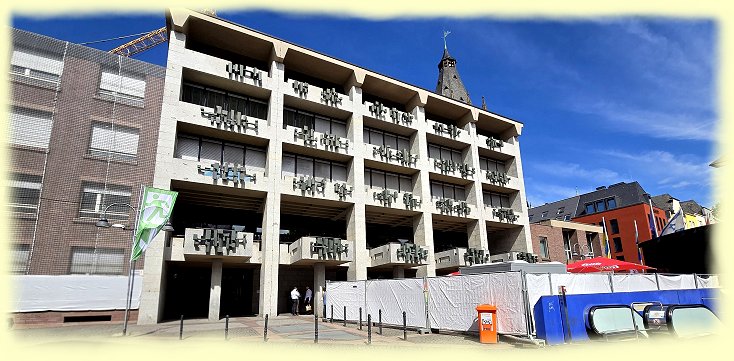 K�ln 2025 - Nachkriegsteil des historischen Rathauses