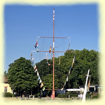 Spyer - Fahnenmast an der Rheinpromende