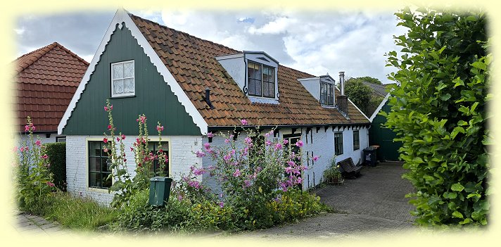 Texel - blumenumrankte H�user