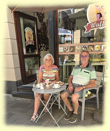 Wiesbaden 2025 - Caf� - Hollywood Waffel