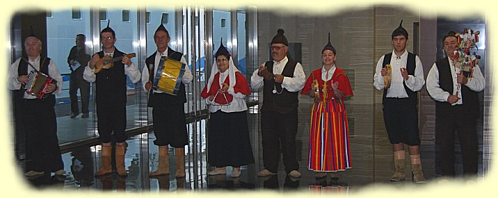 typischen maderensischen Folkloregruppe