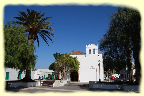 Yaiza - Plaza de los Remedios Kirche Iglesia Nuestra Seora de los Remedios