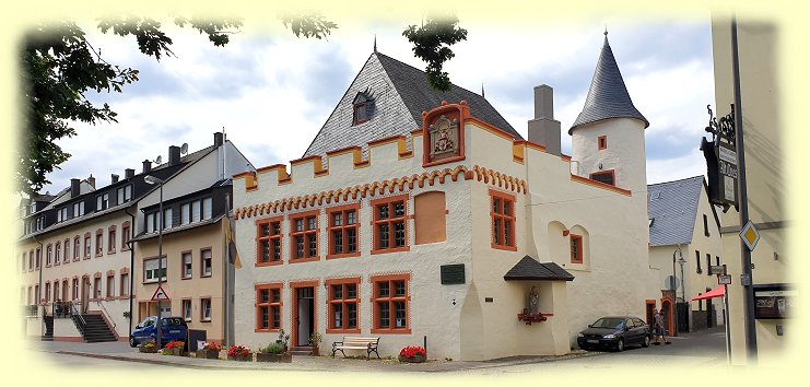 Bernkastel-Kues - Geburtshaus Nikolaus von Kues