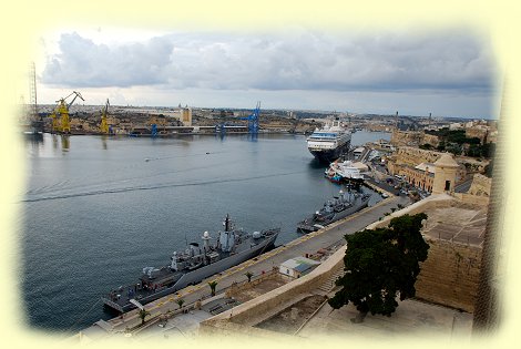 Valletta - Blick zum Hafen