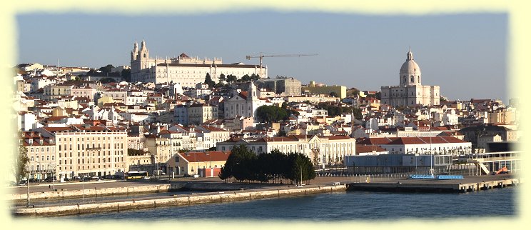 Lissabon - Panoramablick auf das Altstadtviertel