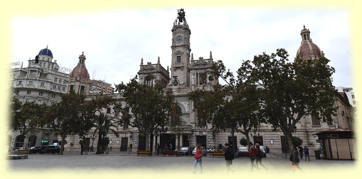 Valencia - Plaza del Ayuntamienteo Rathaus