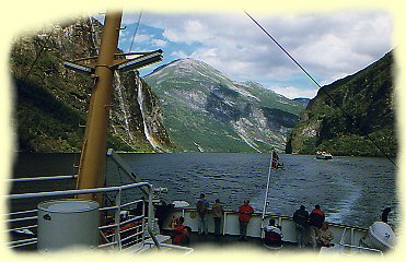 Mit der Fhre auf dem Geirangerfjord