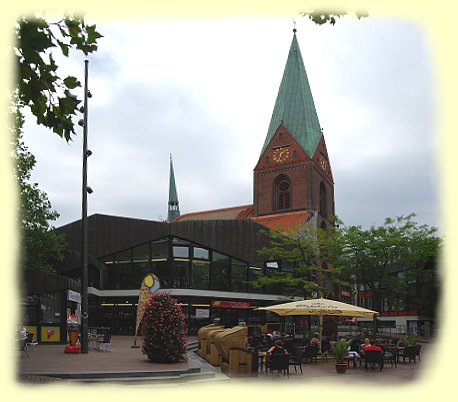 Kiel - Alte Markt mit der St. Nikolaikirche
