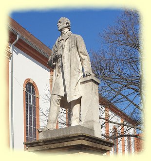 Edenkoben -  Denkmal Knig Ludwig I