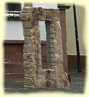 Geinsheim - Denkmal f�r die Opfer der NS-Zeit