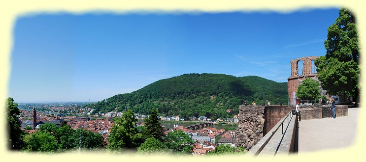 Heidelberg - Blick vom Schloss auf Heidelberg