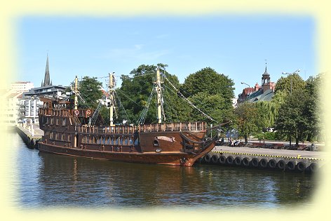 Swinemnde - Piratenschiff Roza Weneda