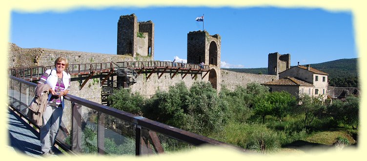 Monteriggioni - Spaziergang auf der ringfrmigen Stadtmauer