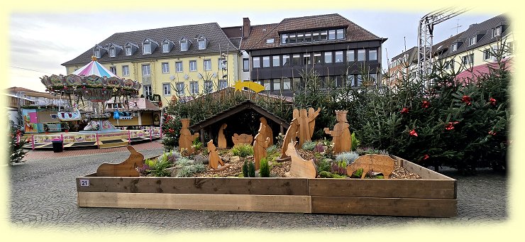 Krippe vor Pauluskirche