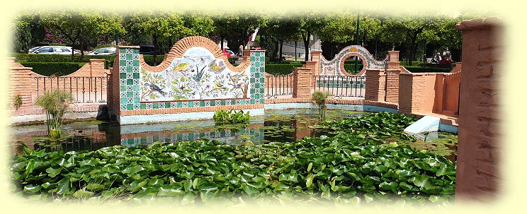 Malaga-Jardines Pedro Luis Alonso - Wasserbecken
