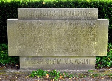 Edewecht - Ehrenfriedhof - Gedenktafel