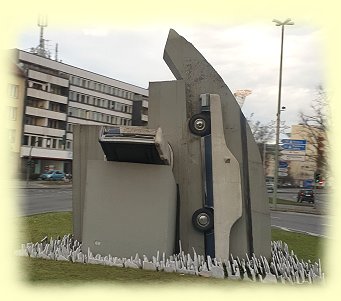 Berlin - Skulptur Beton Cadillacs