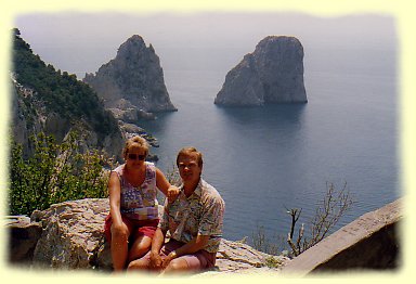 Wahrzeichen von Capri - die Faraglionis