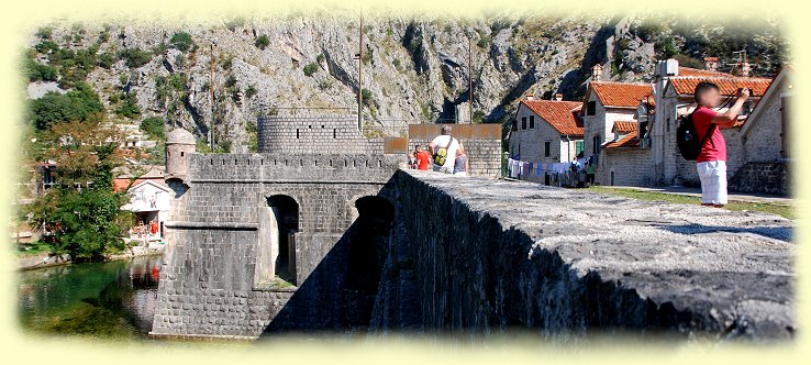 Kotor -- Stadtmauer
