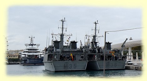 Malaga - spanische Kriegsschiffe