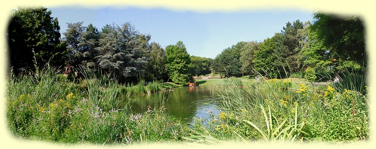 Teich im Halloh-Park in Bockum-Hvel