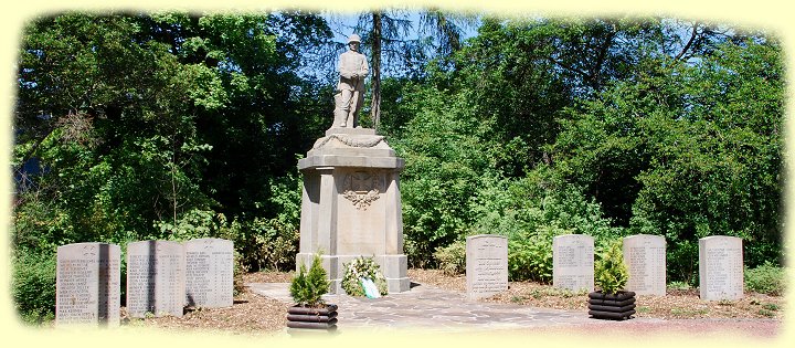 Soldatendenkmal fr die Gefallenen im 2. Weltkrieg